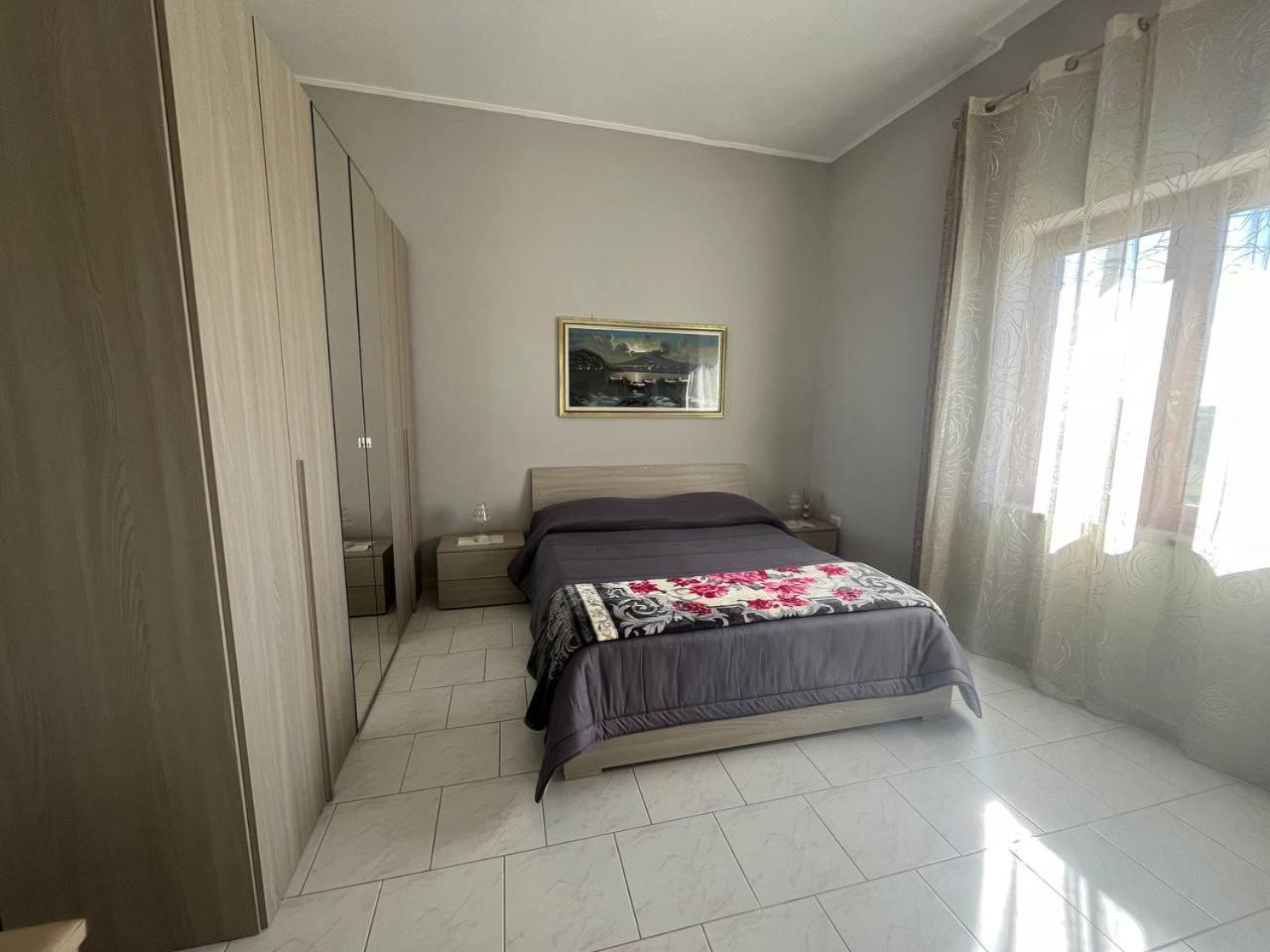 Holiday-Caroline Apartment Помпей Екстериор снимка