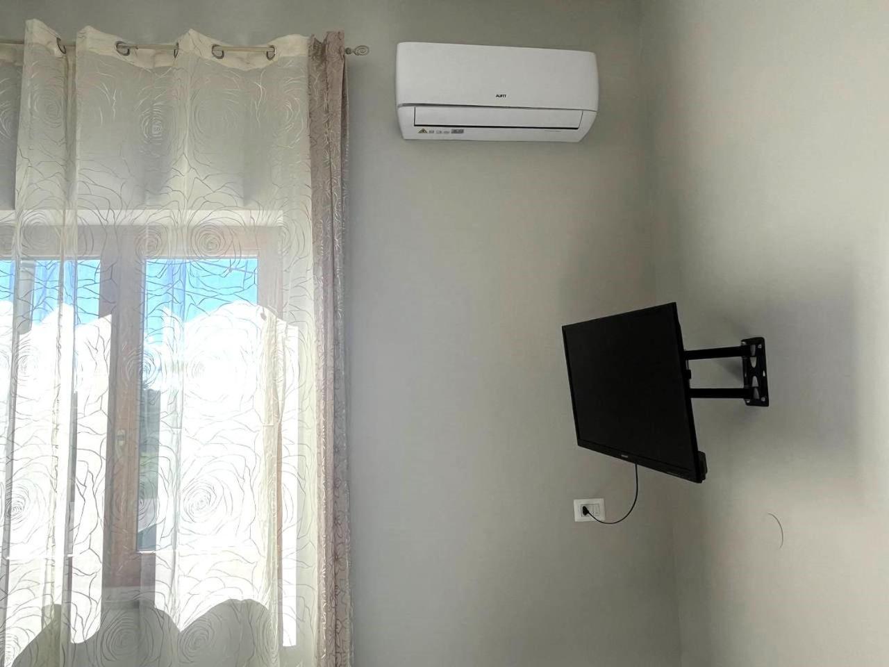 Holiday-Caroline Apartment Помпей Екстериор снимка