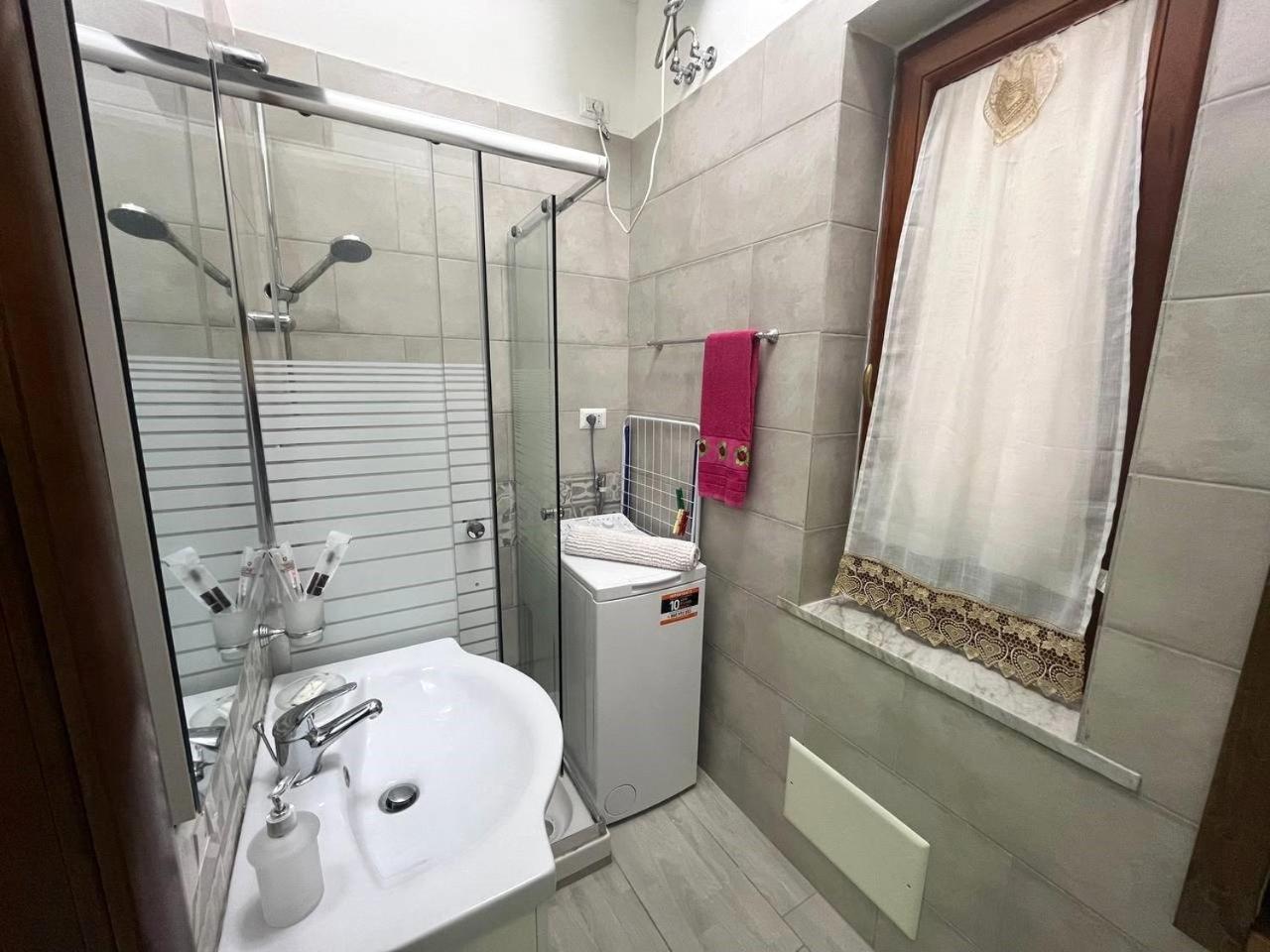 Holiday-Caroline Apartment Помпей Екстериор снимка