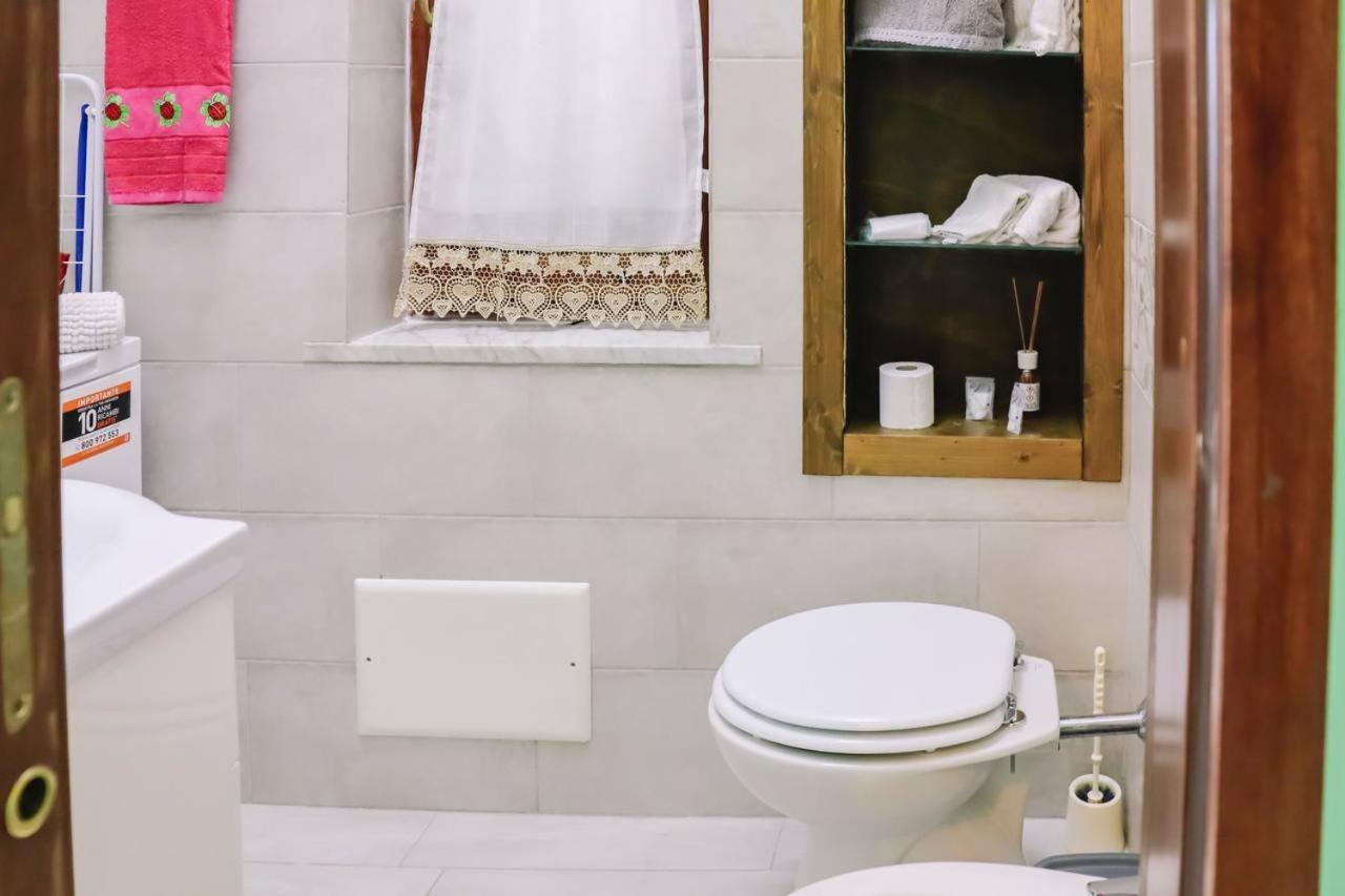 Holiday-Caroline Apartment Помпей Екстериор снимка