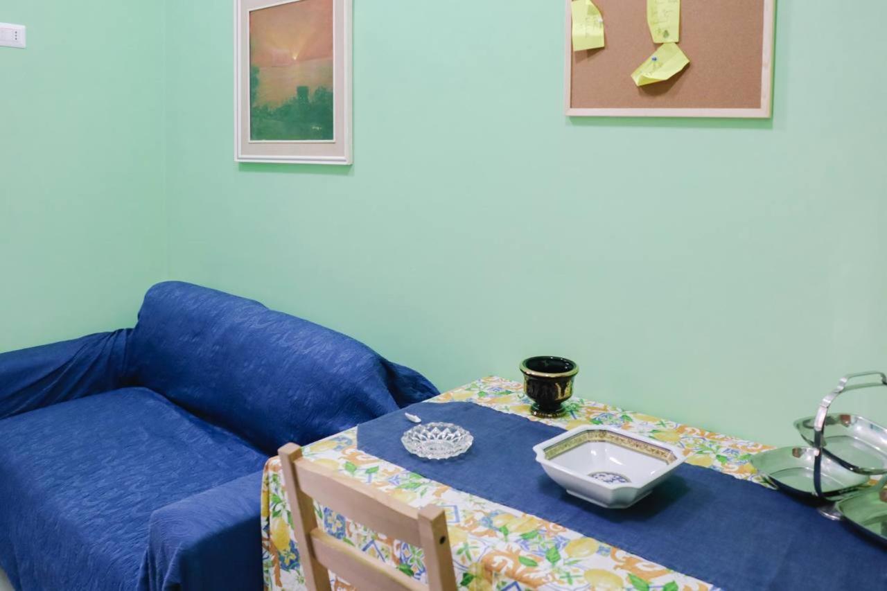 Holiday-Caroline Apartment Помпей Екстериор снимка