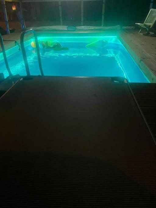 Holiday-Caroline Apartment Помпей Екстериор снимка